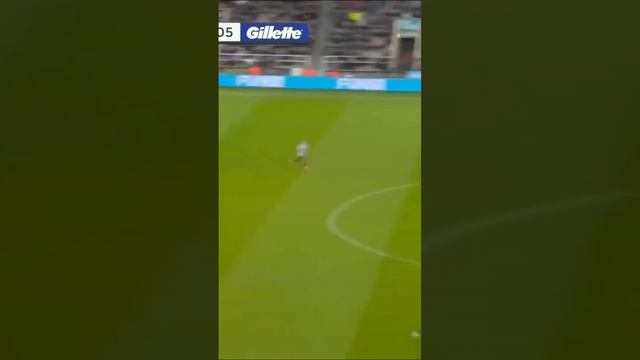 Nick Pope Red Card Crowd Reaction