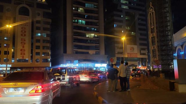 SHARJAH AL MAJAZ AT NIGHT смотреть онлайн