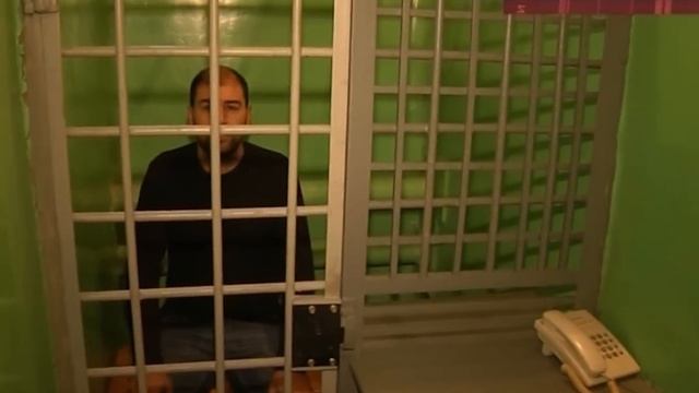 На посту ГАИ Зеленовка в машине найден пистолет смотреть онлайн