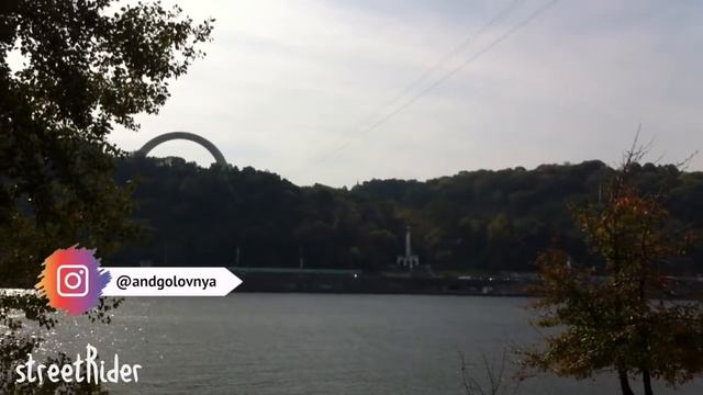 ПРОЛЕТЕЛ НА МОТОЦИКЛЕ НАД ДНЕПРОМ | streetRider смотреть онлайн