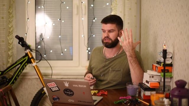 Лёха, какие наушники посоветуешь? смотреть онлайн