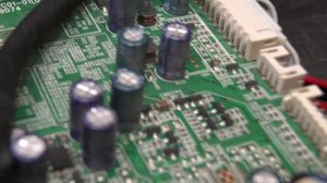 ЖК тв BBK не включается. При разборке чуть не сломал матрицу. Как вскрыть и починить?