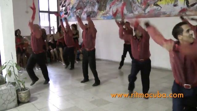 CASINO ALL STARS de Santiago de Cuba 1 : Rumba смотреть онлайн