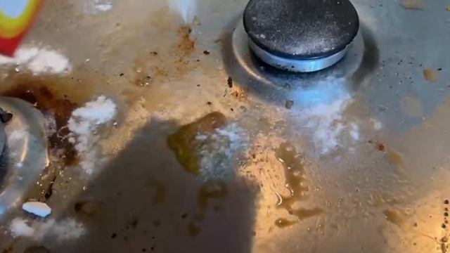 Как ОЧИСТИТЬ ПЛИТУ и любую поверхность от 10 летнего нагара и жира смотреть онлайн