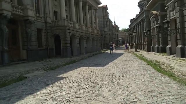 Мосфильм, Москва. Декорации Москвы и Санкт-Петербурга смотреть онлайн
