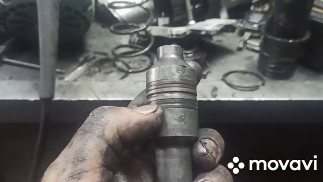 Рабочие моменты в мастерской: ушм Bosch, перфоратор SDS Max Makita смотреть онлайн