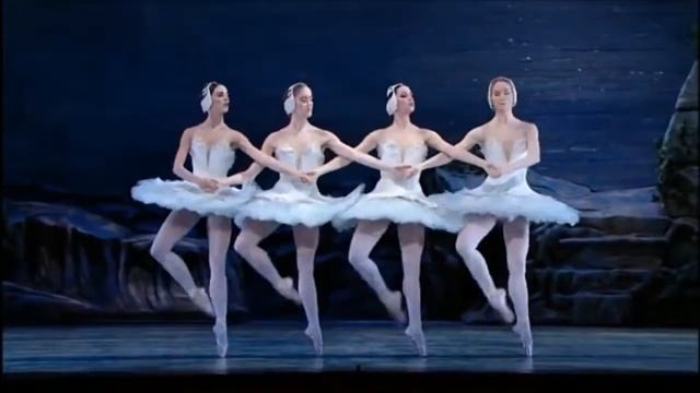 Swan Lake Act II Pas de quarte (Dance of 4 Little Swans) - American Ballet Theatre смотреть онлайн