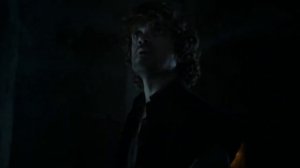 Джейме помогает Тириону сбежать из тюрьмы