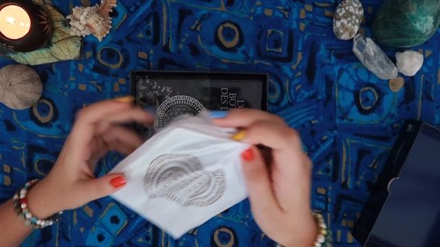 Finally here ?Tarot Deck & Oracle Deck Haul (2021) ?What's new to my collection? смотреть онлайн
