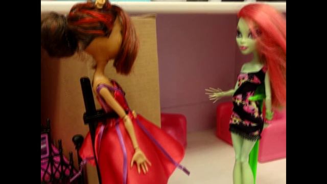 Сериал Monster High(монстер хай)"Соседка" 6.серия-ОЧЕНЬ СТРАШНАЯ МОНСТРЯШКА! смотреть онлайн