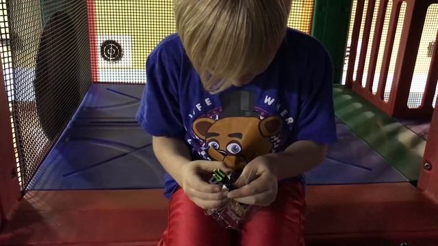 UNBOXING ROBLOX TOYS SERIES 2 INSIDE MCDONALD'S PLAYPLACE/ BEING LOGAN/ JAZWARES TOYS смотреть онлайн