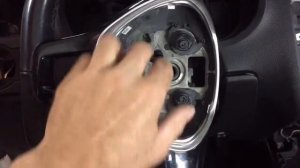 Volkswagen поло снять подушку безопасности руля