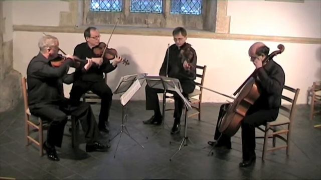 Coull Quartet playing Britten Divertimento No 1 смотреть онлайн