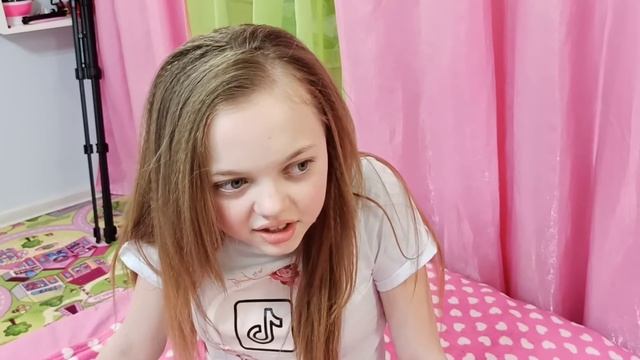 Лучшая подруга ХОЧЕТ ВСТРЕЧАТЬСЯ С МОИМ БЫВШИМ ! смотреть онлайн