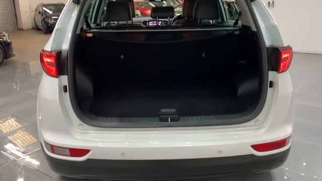 Kia Sportage 1.7 CRDi 3 Euro 6 (s/s) 5dr смотреть онлайн