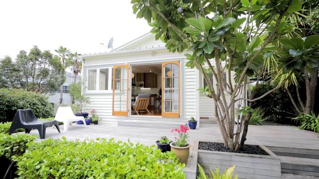 SOLD- 43 Kiwi Road, Devonport смотреть онлайн