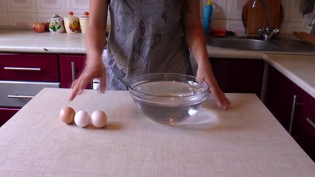 Как проверить яйца на свежесть смотреть онлайн