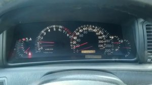 Toyota Corolla E120 (Холостой ход и обороты при 100 и 120 км/ч).