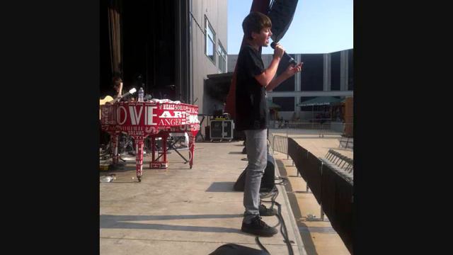 Greyson Chance(You're My Only Shorty) смотреть онлайн