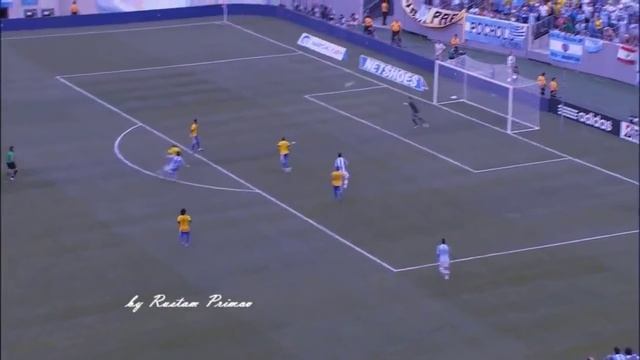 Гол Месси в ворота Бразилии (VINE) смотреть онлайн