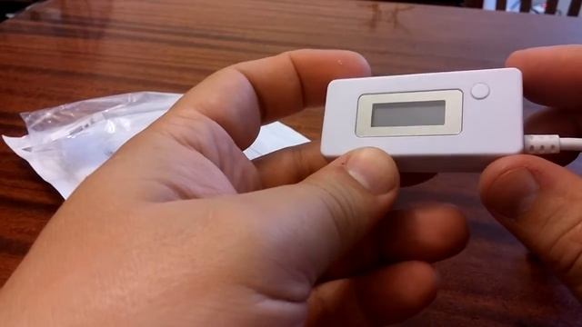 Как проверить емкость батареи телефона? KCX-017micro USB LCD Voltage Current Detector. смотреть онлайн