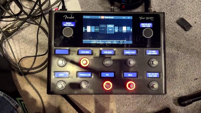 Fender Tonemaster Pro using it live смотреть онлайн