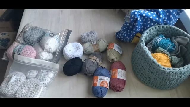 Шью, вяжу и вышиваю... - Мои запасы пряжи: от акрила до кашемира. смотреть онлайн