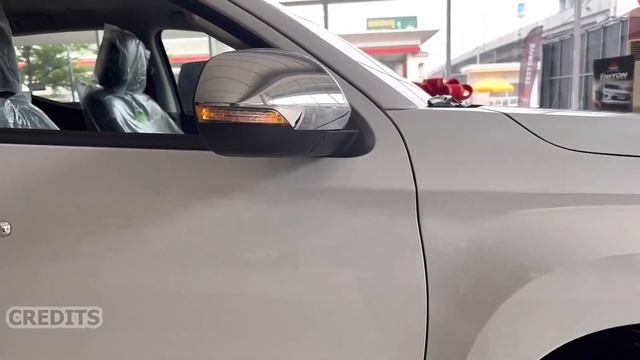 Mitsubishi Triton Vs Isuzu D Max 2022 Specs Comparison смотреть онлайн