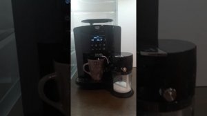 Кофемашина  krups EA819N10