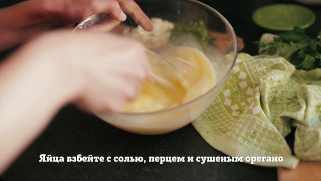 Омлеты-маффины с курицей [Рецепты Bon Appetit] смотреть онлайн