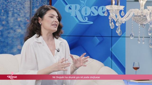 Arlinda Çausholli në “Një Gotë Rose” смотреть онлайн