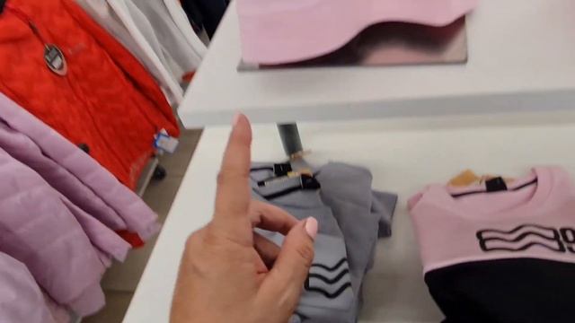 Магазин СПОРТМАСТЕР. Отличная осенняя коллекция одежды.Есть скидки смотреть онлайн