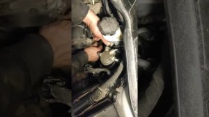 HYUNDAI Santa Fe 2013 замена топливного фильтра ч3