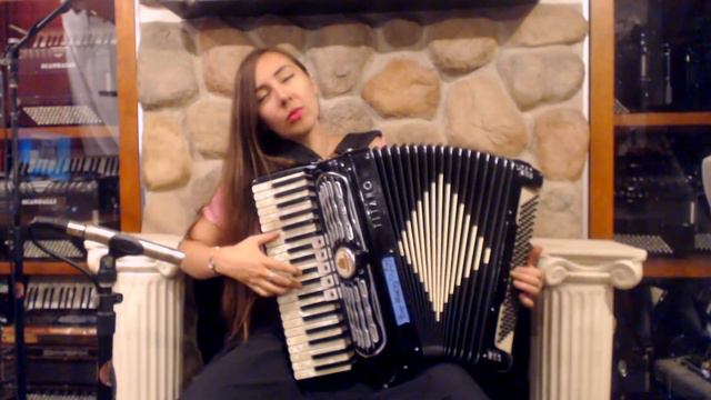 6355 - Black Titano Standard Organette Piano Accordion LMM 41 120 $1299 смотреть онлайн