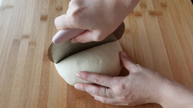 猪肉芹菜饺子|Pork And Celery Dumplings|饺子怎样做好吃？猪肉搭配芹菜的清香，味道鲜美，家的味道