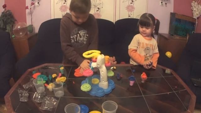 Пластилин Плей До, делаем мороженое Плей До эскимо Пластилин для детей Владик и каролина смотреть онлайн