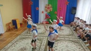 танец Пляшут, пляшут моряки. пляшут всем на диво.mp4