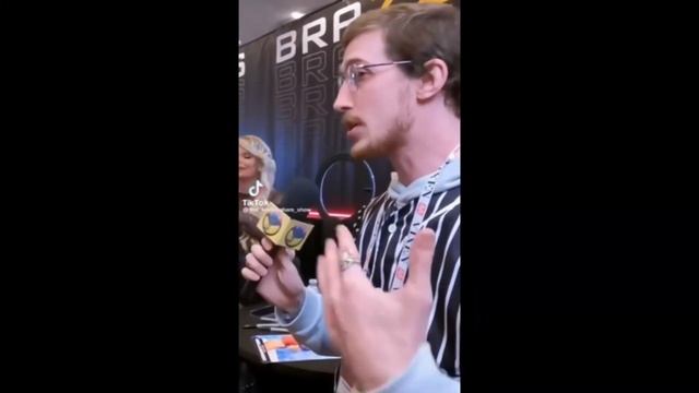 Adult Actress Has A Breakdown & Regrets Her Past смотреть онлайн