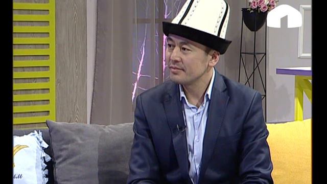 Нуржигит Кадырбеков: Баланы китептен ата-энелер өзүбүз алыстатат экенбиз... смотреть онлайн