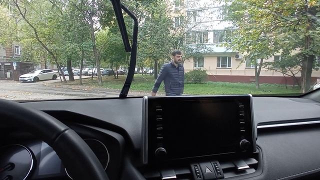 Toyota Rav 4 2020, скрытая функция дворника о которой не все знают