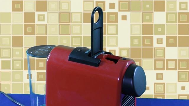 Nespresso Essenza Mini Espresso Machine (Red) Review смотреть онлайн