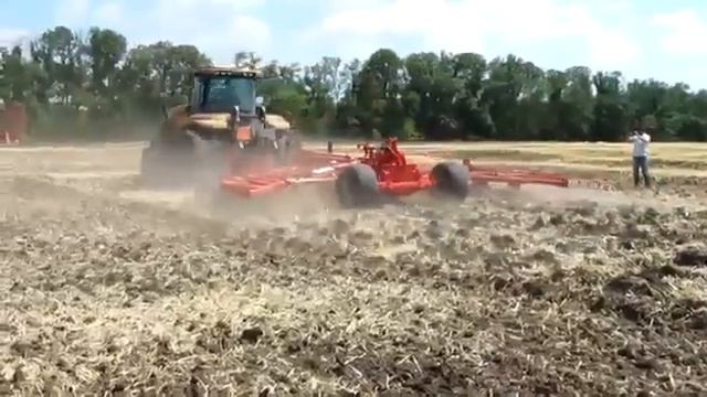 Прицепной глубокорыхлитель Quivogne V SUB 700 смотреть онлайн