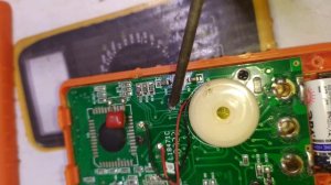 ремонт мультиметра Ермак DT-182, Ермак DT-182, Мультиметр постоянно пищит как исправить.