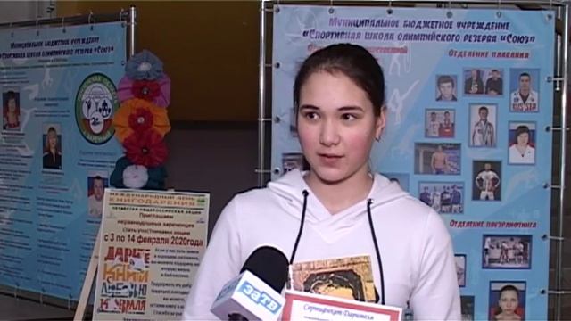 Зареченцы подарили библиотеке более 500 книг смотреть онлайн