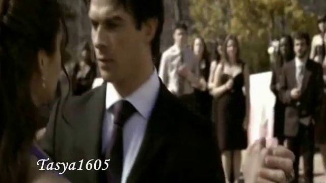 Elena y Damon - Just one last dance. смотреть онлайн