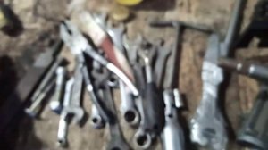 как открутить болты замка зажигания на Ланосе