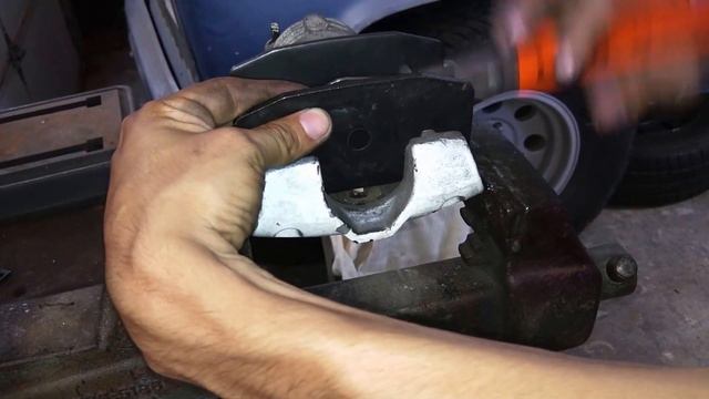 Lang Tools 279 Brake Caliper Press Review (Similar to Blue Point BTCP500 Compression Tool) смотреть онлайн