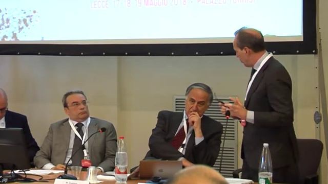 Effettività dei diritti sociali dall'amministrazione alla giurisdizione - Luca Raffaello Perfetti смотреть онлайн