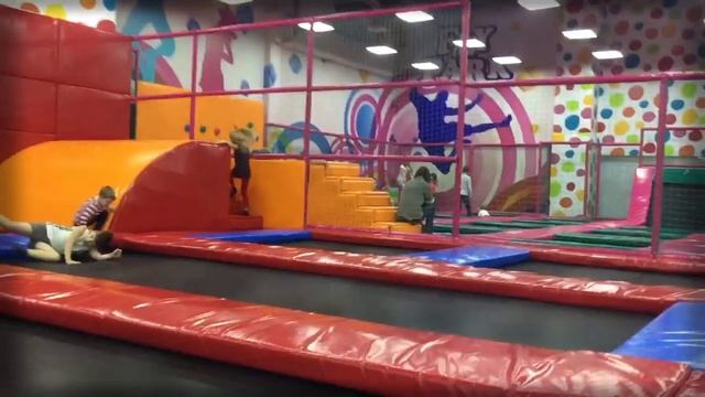 Играем в детском развлекательном центре! г.Харьков