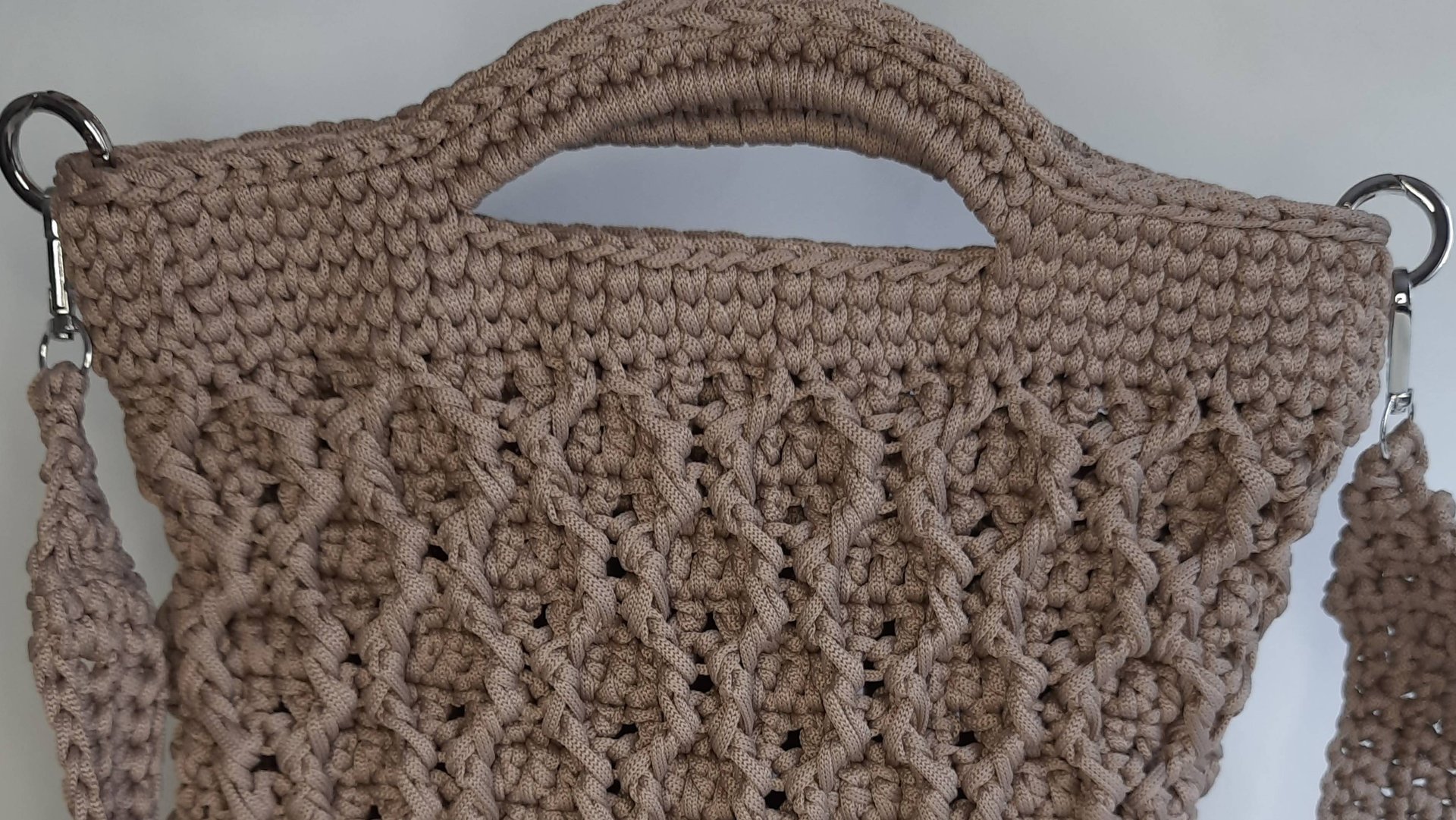 Вязаная сумка узор "Соты настоящие". Хитовая сумочка 2024. Мастер - класс смотреть онлайн